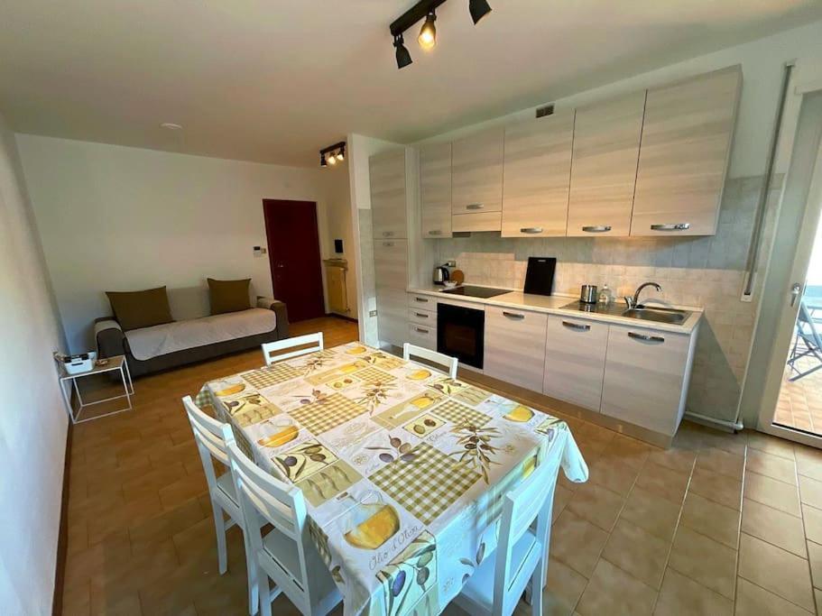 Casa Di Tom, Balcone E Parcheggio Trento